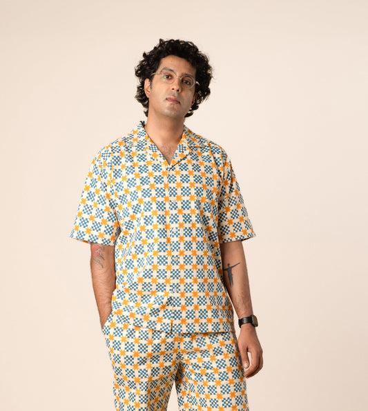 Kenji Shirt Star Gingham - Harkoi Studio - Upgrade your wardrobe with the Kenji Shirt in star gingham. Keywords: sustainable mens shirt, eco-friendly fashion, Kenji Shirt, star gingham shirt, ethical clothing.