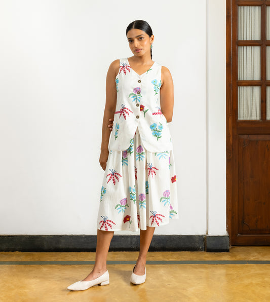 Nyla Vest • Founders Floral