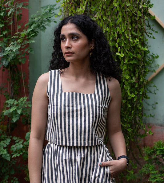 Stripes Mei Top Black | Harkoi Studio - A timeless addition to your wardrobe, the Stripes Mei, a sustainable- crafted with precision and care. Keywords: stripes, mei, top, black, sustainable black, eco-friendly fashion, top.